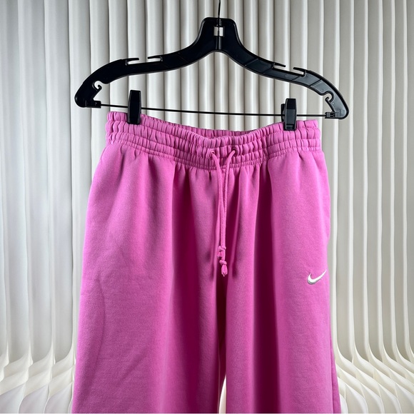 Nike Sportswear Phoenix Fleece Women’s High-Waisted Oversized Pants - Picture 4 of 15